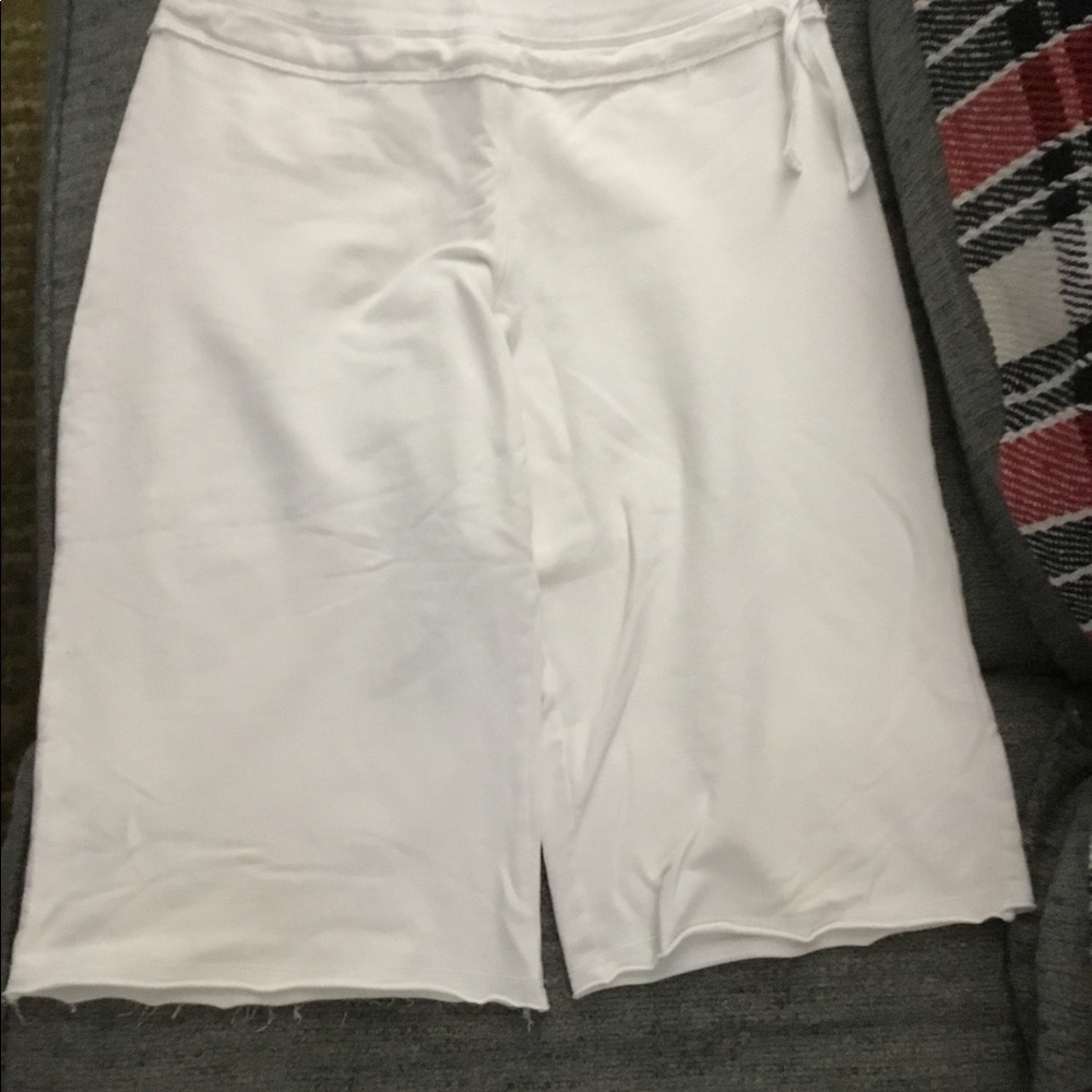 Athletic Works Yoga Long Shorts Size Medium